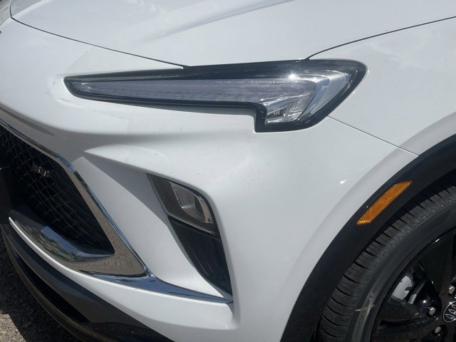 2026 Buick Encore GX Sport Touring photo 9