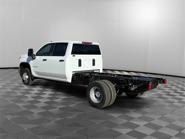 2026 Chevrolet Silverado 3500HD Work Truck photo 4