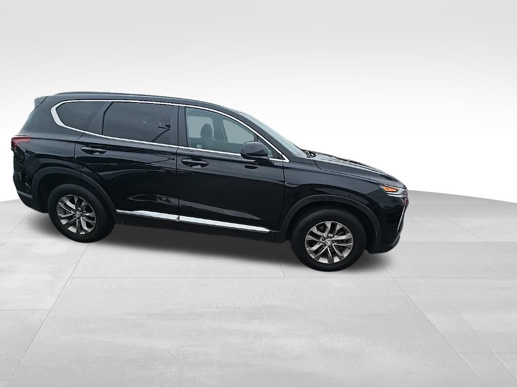 2020 Hyundai Santa Fe SE photo 4