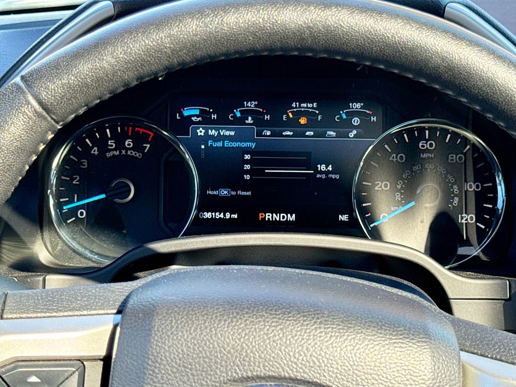 2019 Ford F-150 Lariat photo 2