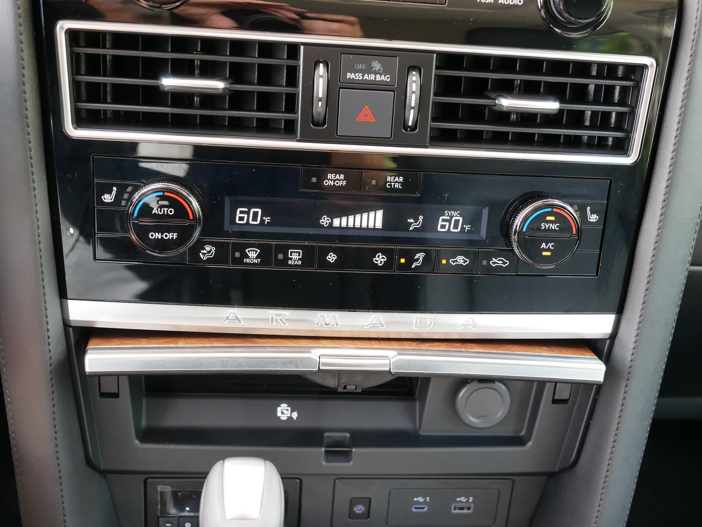 2024 Nissan Armada SL photo 23