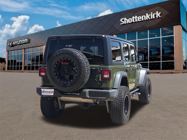 2021 Jeep Wrangler Unlimited Willys photo 6