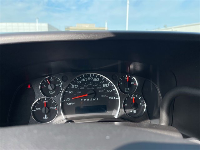 2024 Chevrolet Express 2500 Work Van Cargo photo 3