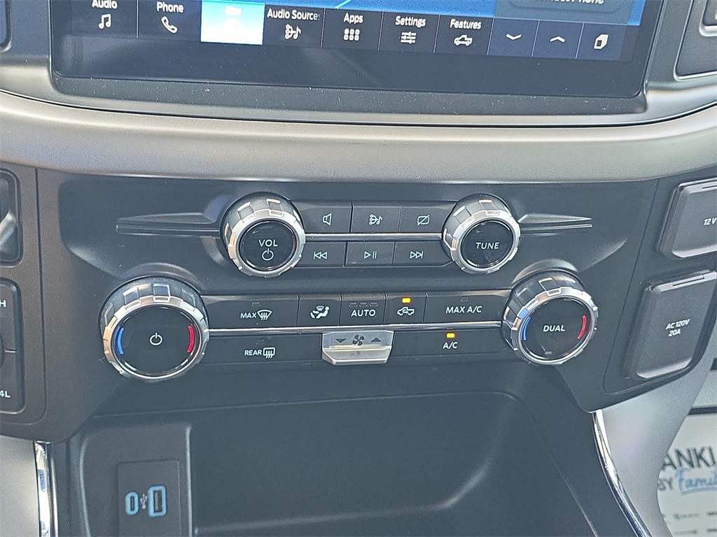 2024 Ford F-150 XLT photo 24