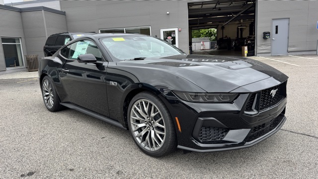 2025 Ford Mustang GT Premium's photo