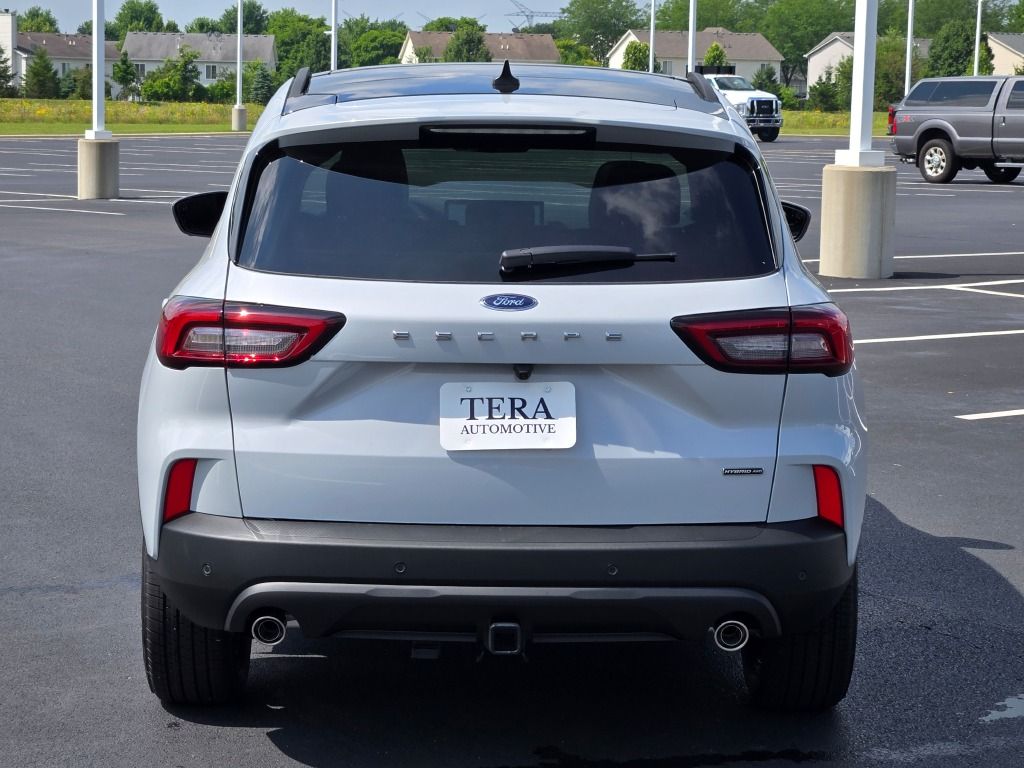 2025 Ford Escape Hybrid ST-Line Select photo 12
