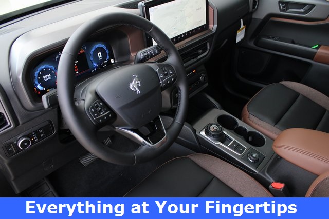 2025 Ford Bronco Sport Outer Banks photo 2