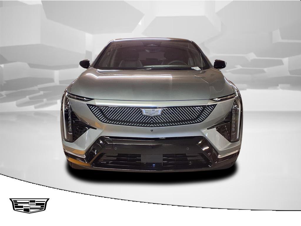 2026 Cadillac Optiq Luxury photo 2
