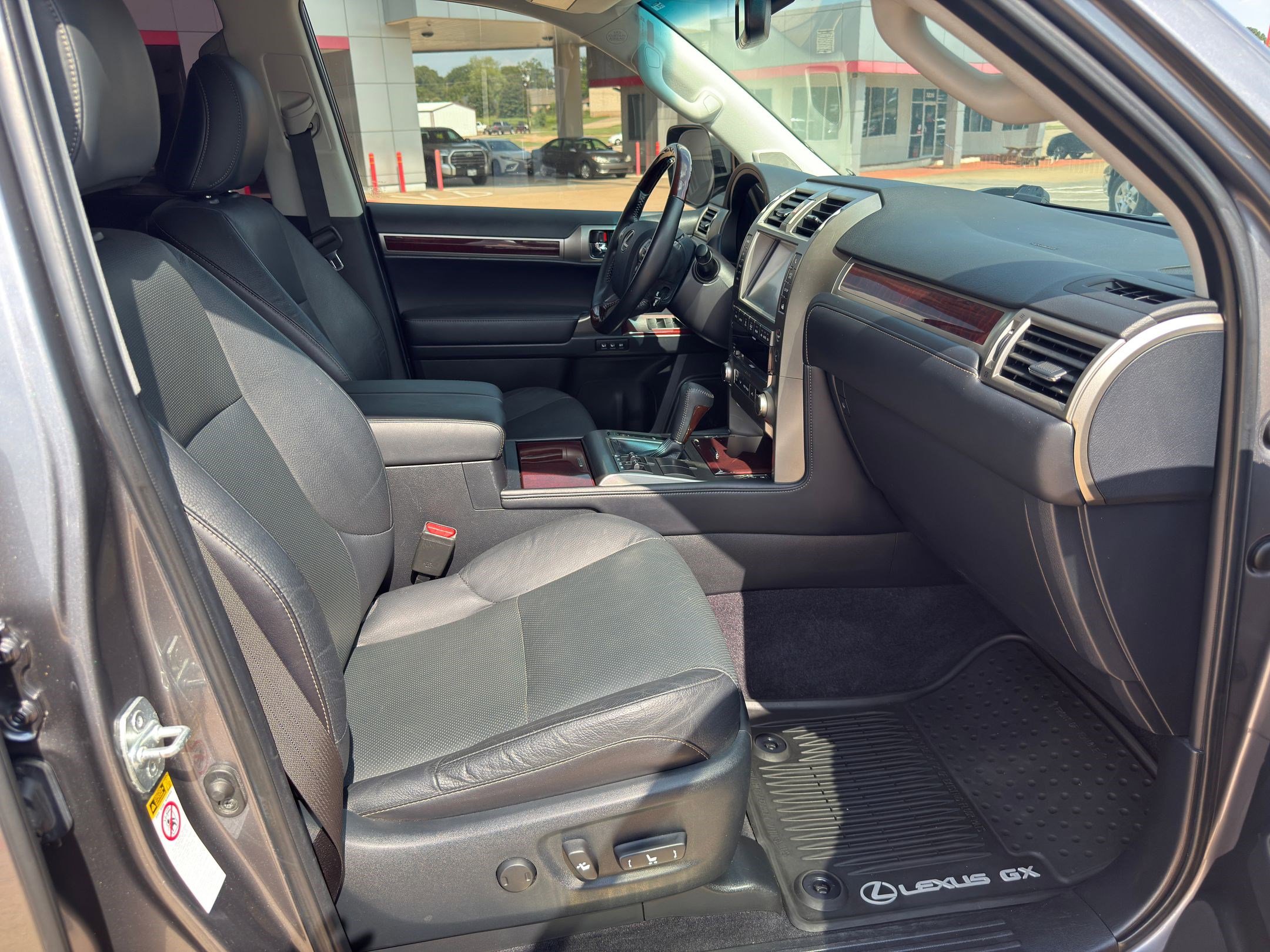 2018 Lexus GX 460 Premium photo 25