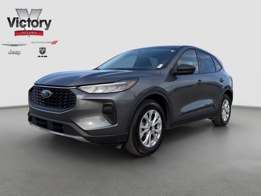 2025 Ford Escape Active's photo