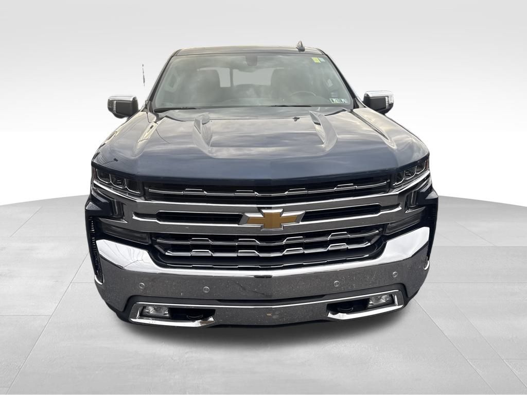 2019 Chevrolet Silverado 1500 LTZ photo 2