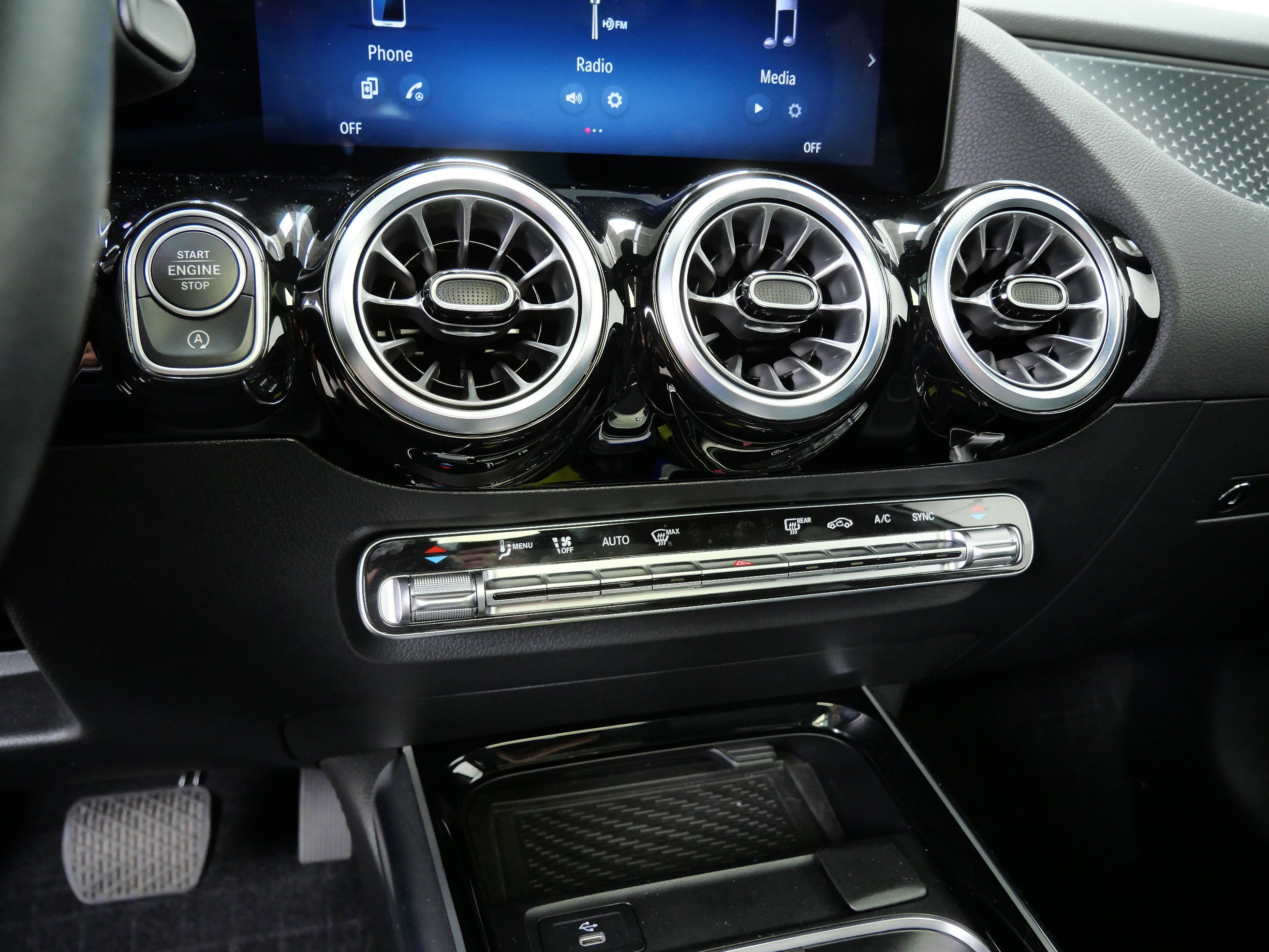 2025 Mercedes Benz GLA 250 4MATIC photo 21
