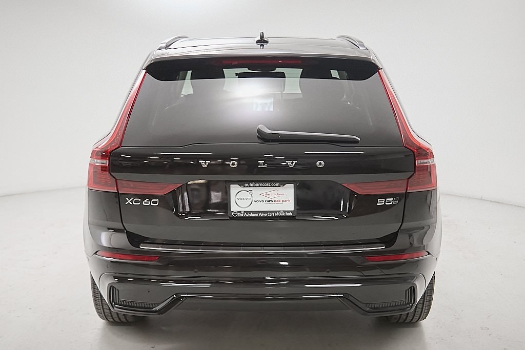 2026 VOLVO XC60 - Image 7