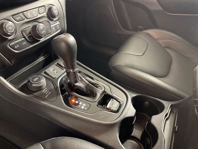 2022 Jeep Cherokee Limited photo 11
