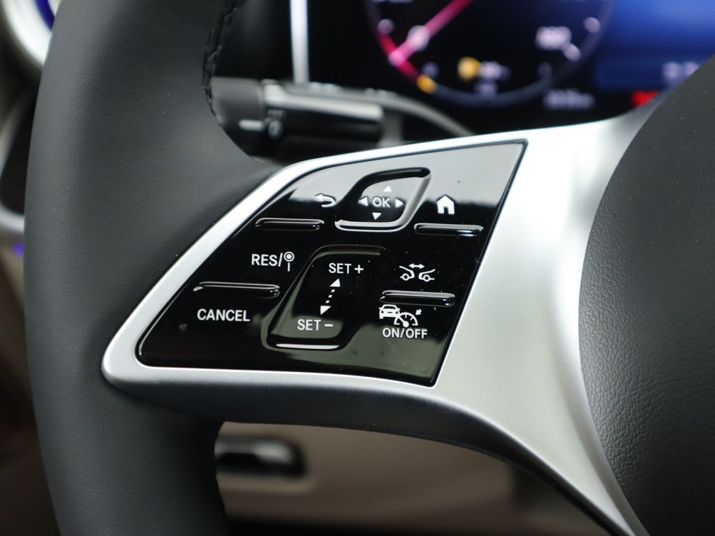 2025 Mercedes Benz C 300 photo 12