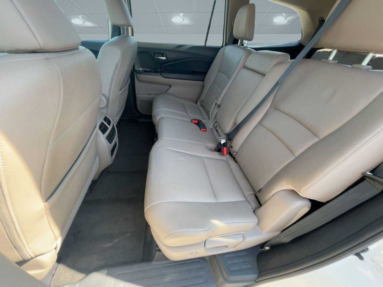 2016 Honda Pilot EX-L photo 13