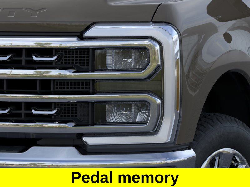 2026 Ford F-350 Lariat photo 18