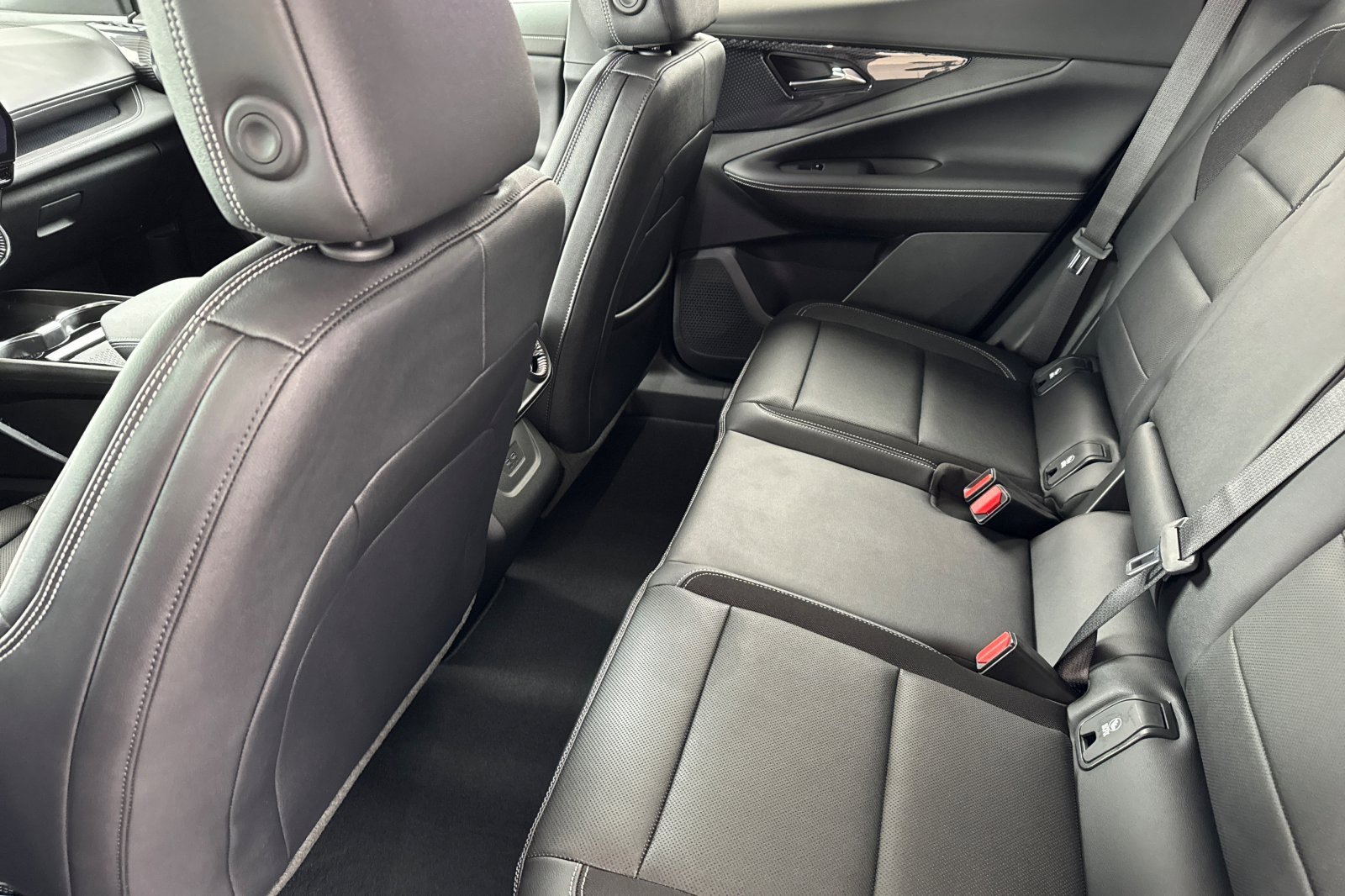 2025 Chevrolet Blazer EV photo 10