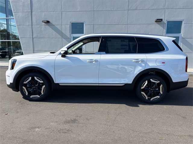 2025 Kia Telluride S photo 4