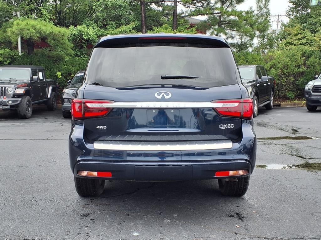 2022 Infiniti QX80 Luxe photo 18