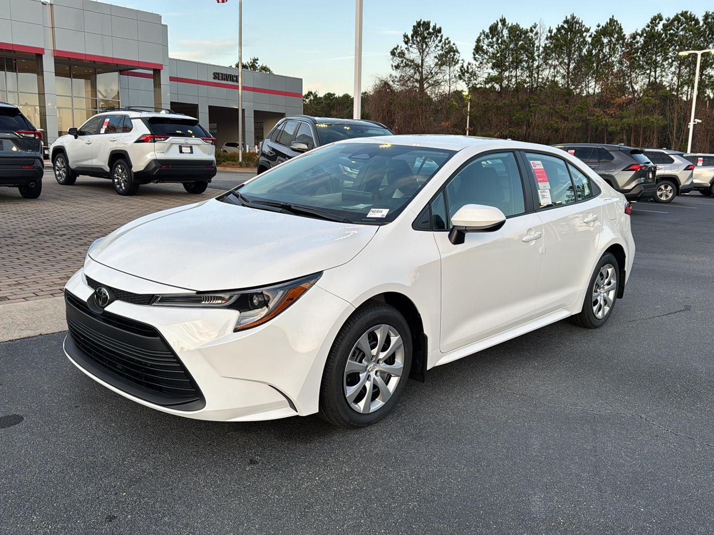 2026 Toyota Corolla LE's photo