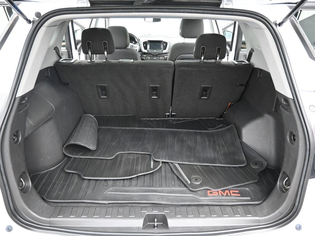 2020 Gmc Terrain SLE photo 24