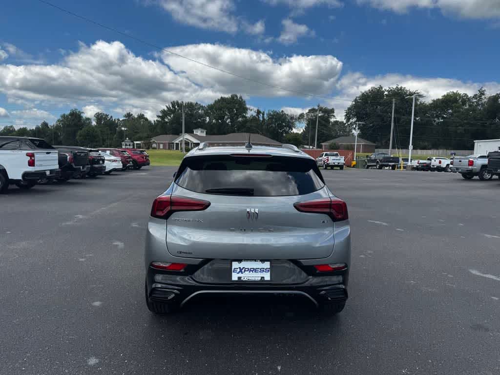 2024 Buick Encore GX Sport Touring photo 2