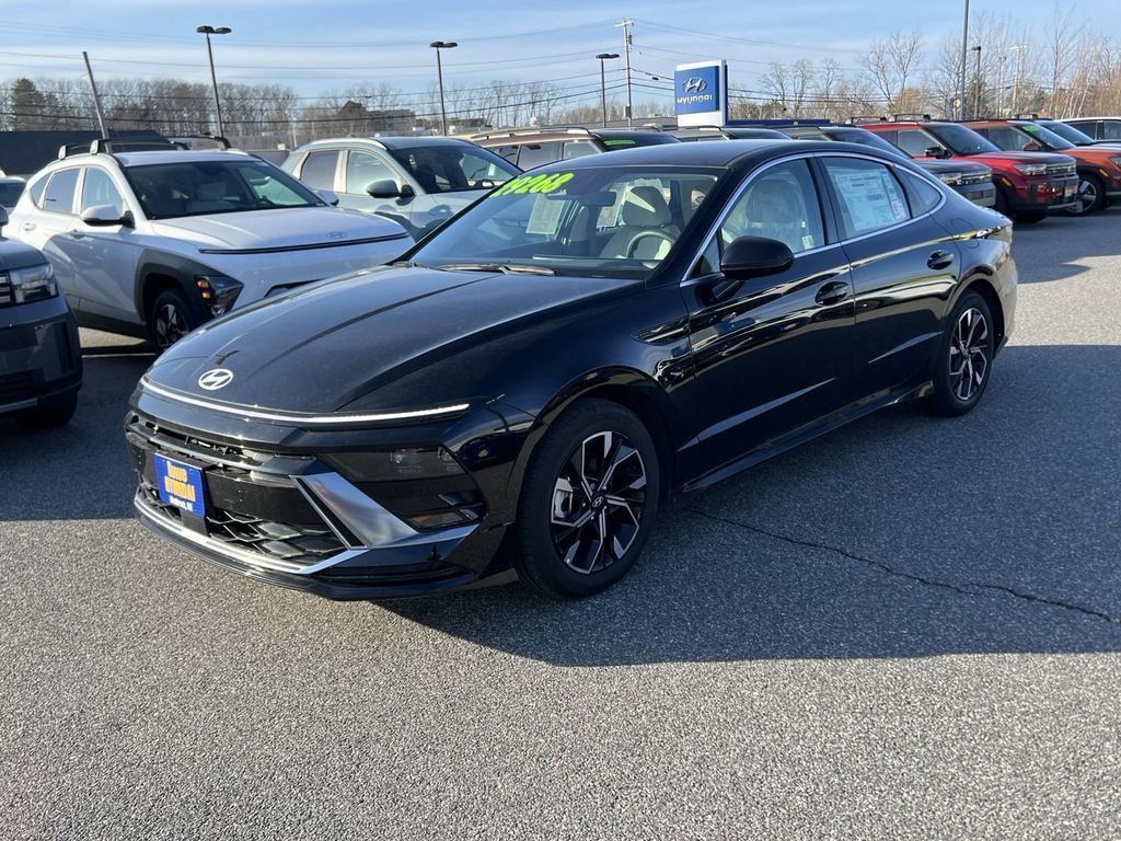 2024 Hyundai Sonata SEL photo 3