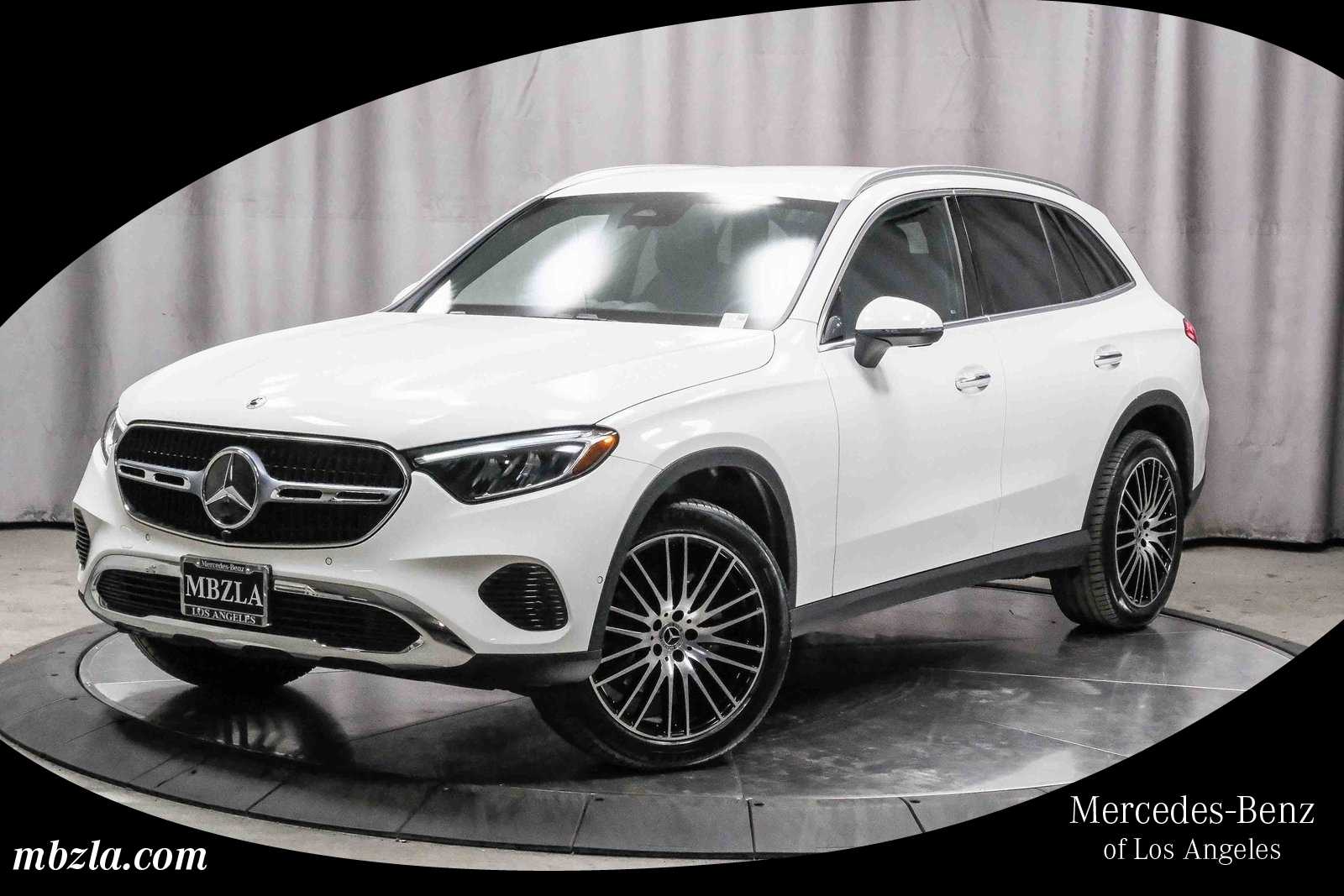 2025 Mercedes-Benz GLC Base's photo