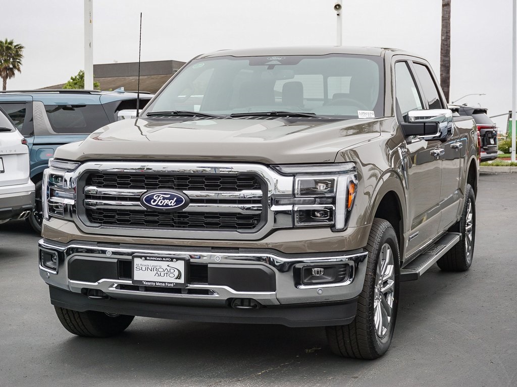 2025 Ford F-150 Lariat photo 3
