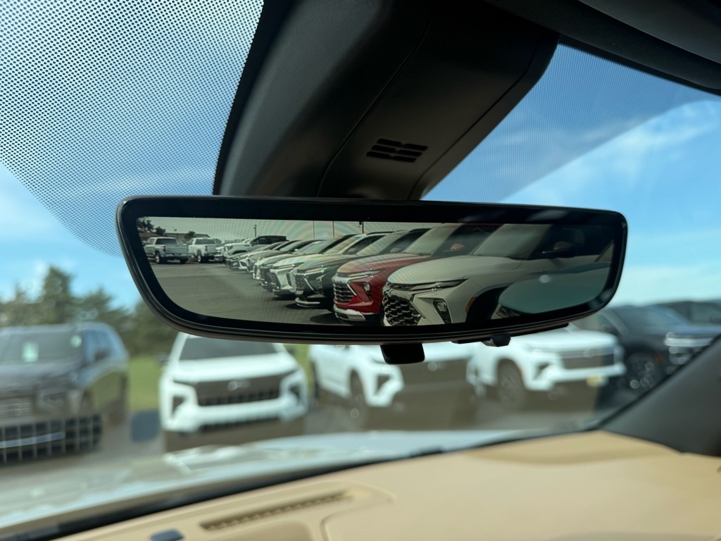 2022 Chevrolet Tahoe Premier photo 30