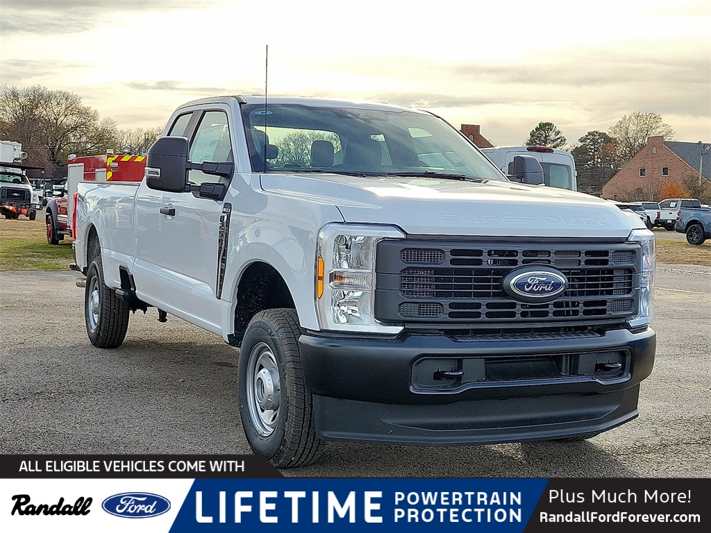 2026 Ford F-250 Super Duty XL's photo
