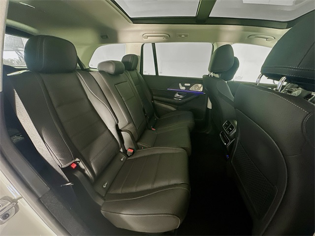 2026 Mercedes Benz GLS 450 4MATIC photo 24