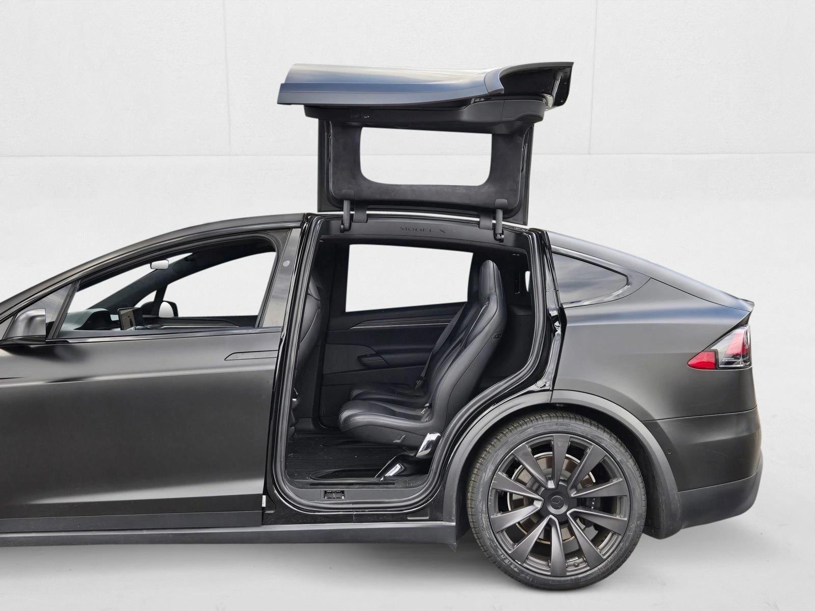 2022 Tesla Model X photo 8