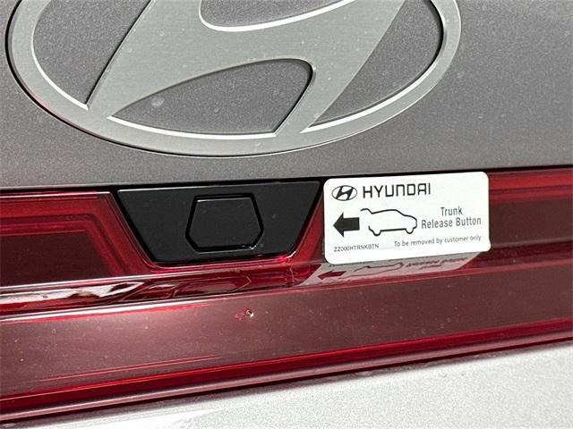 2025 Hyundai Elantra SEL Sport photo 31