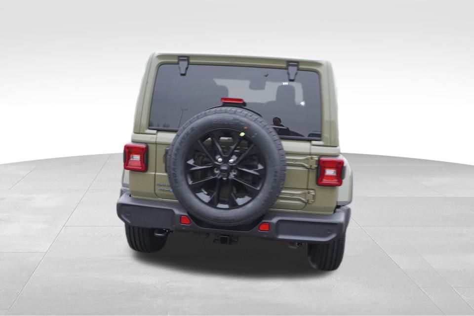 2025 Jeep Wrangler Sahara 4xe photo 4