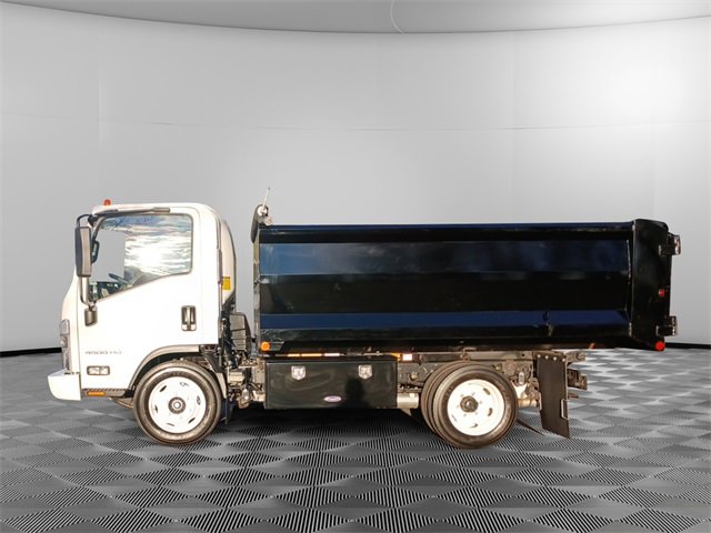 2025 Chevrolet Silverado 4500HD photo 2