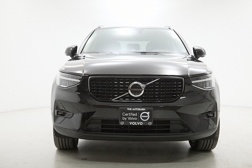2024 VOLVO XC40 - Image 4