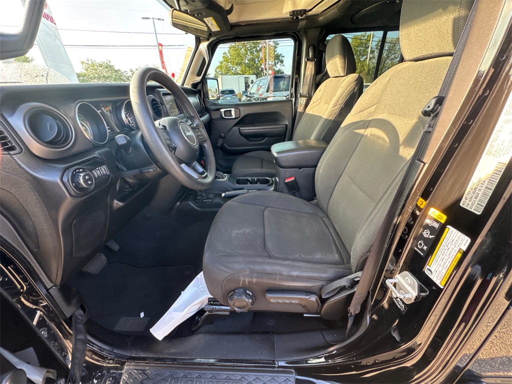 2022 Jeep Gladiator Sport photo 9