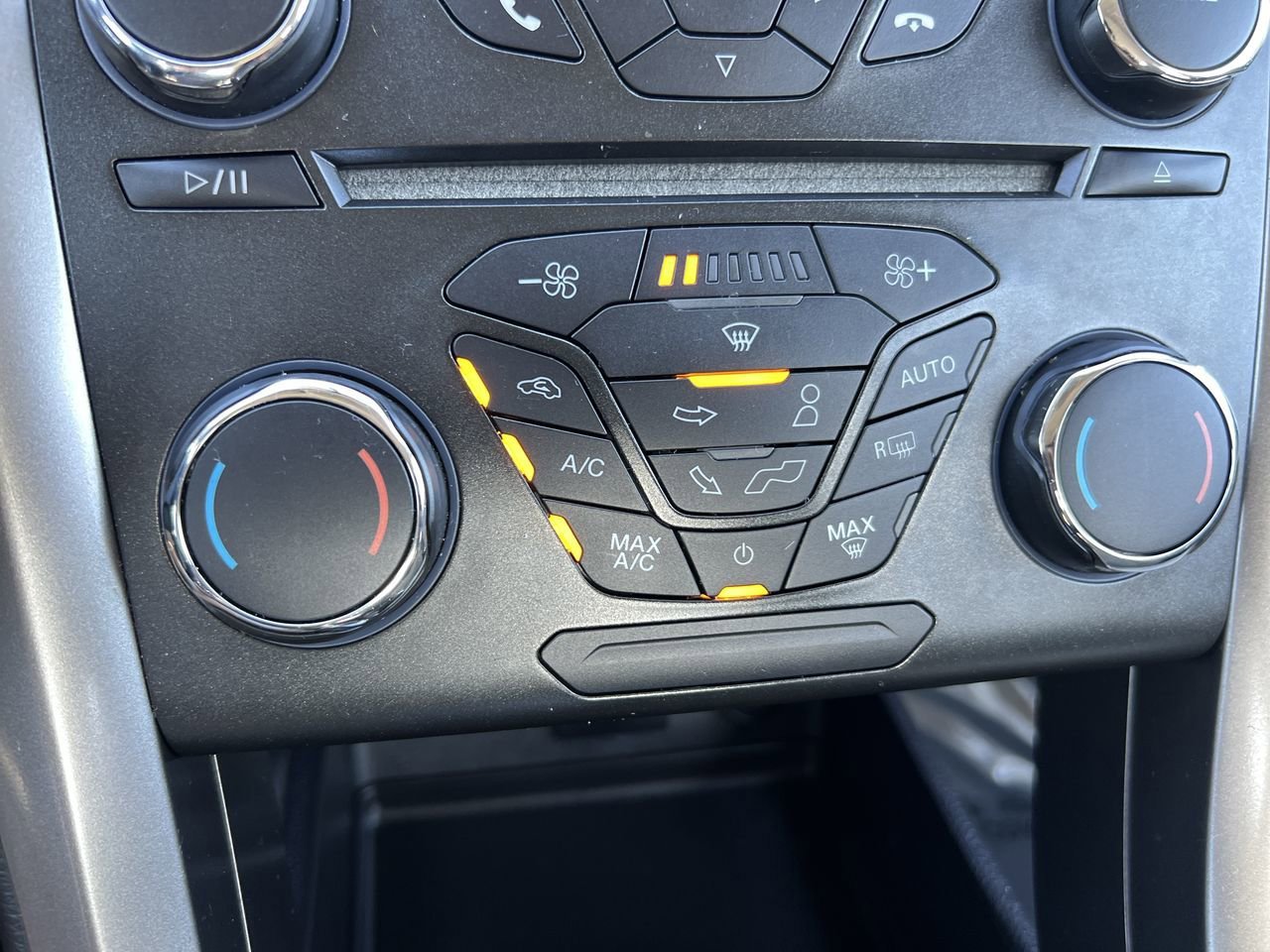 2018 Ford Fusion Hybrid S photo 20
