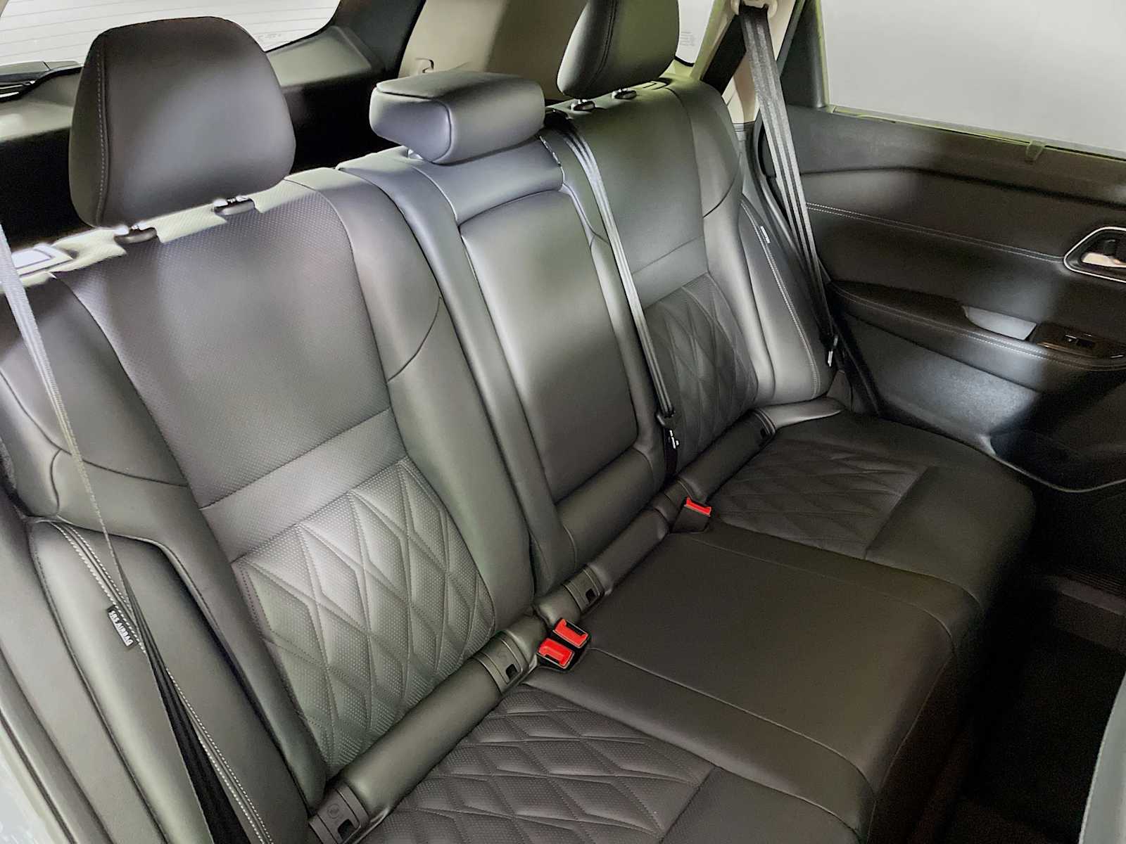 2024 Nissan Rogue Platinum photo 25
