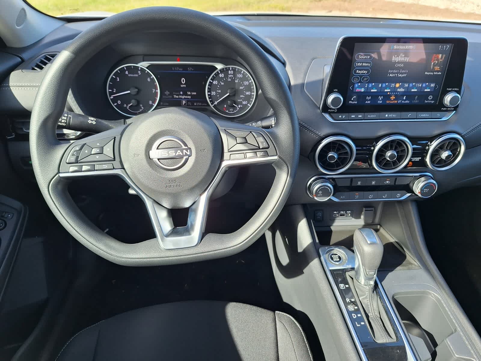 2025 Nissan Sentra SV photo 21