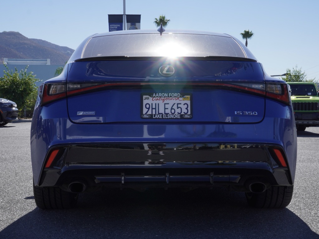 2021 Lexus IS 350 F SPORT photo 4