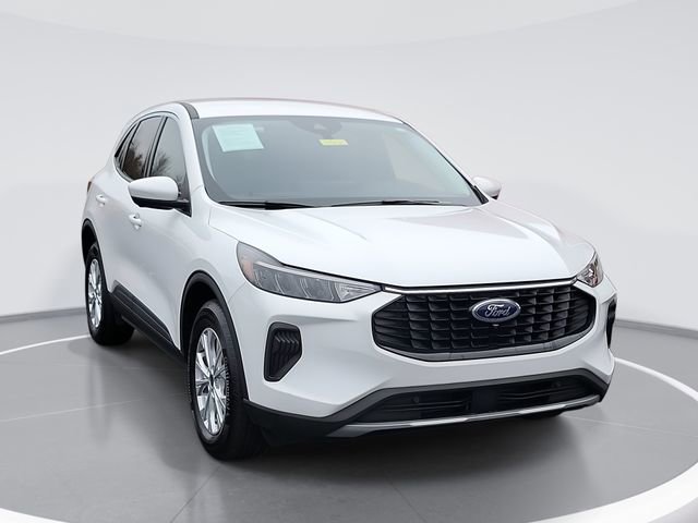 2023 Ford Escape Active's photo
