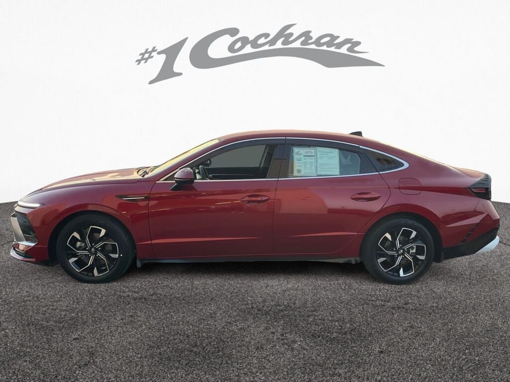 2025 Hyundai Sonata SEL photo 4