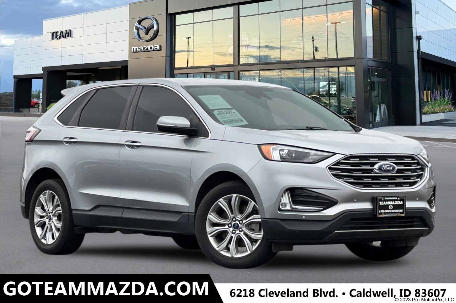 2024 Ford Edge Titanium's photo