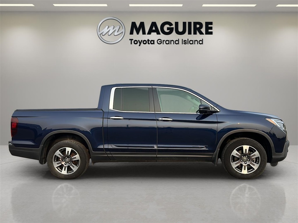 2019 Honda Ridgeline RTL-E photo 2