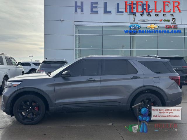 2021 Ford Explorer ST's photo