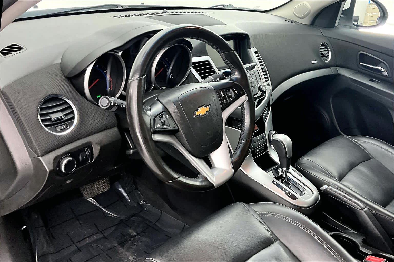 Used 2015 Chevrolet Cruze 2LT with VIN 1G1PE5SB3F7193328 for sale in Des Moines, IA