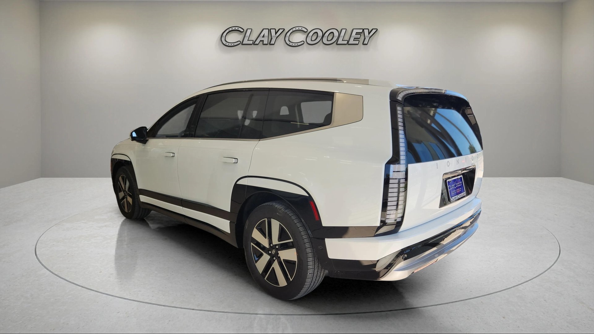 2026 Hyundai Ioniq SEL photo 4